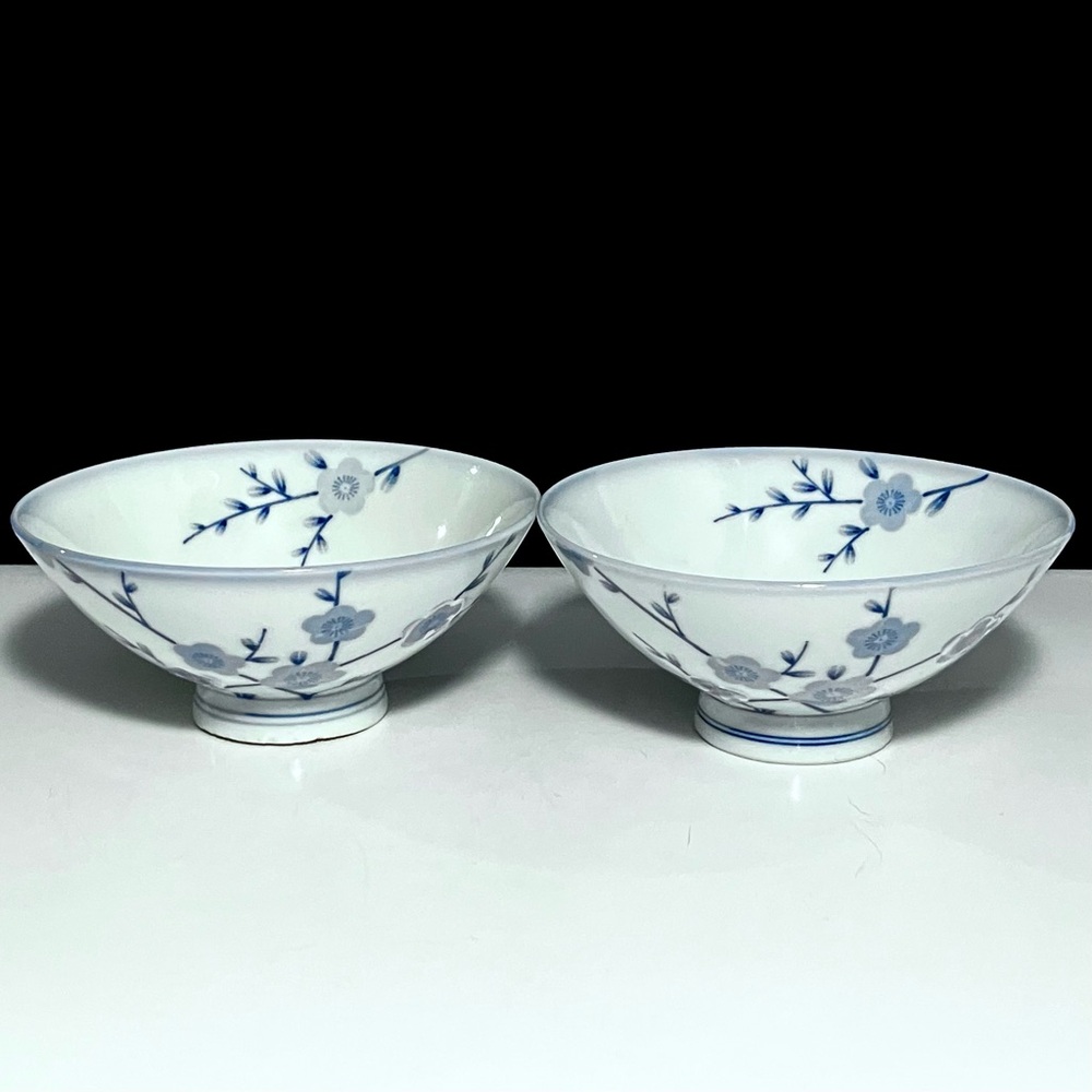 VINTAGE JAPANESE RICE BOWLS / Blue Cherry Blossom Decoration / Chips On Bottom